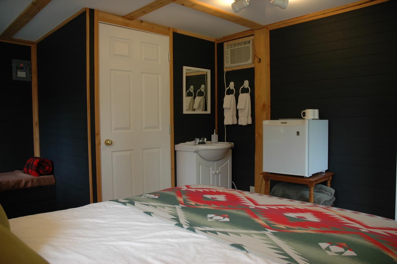 The Rusty Antler Cabin Clearwater Buitenkant foto